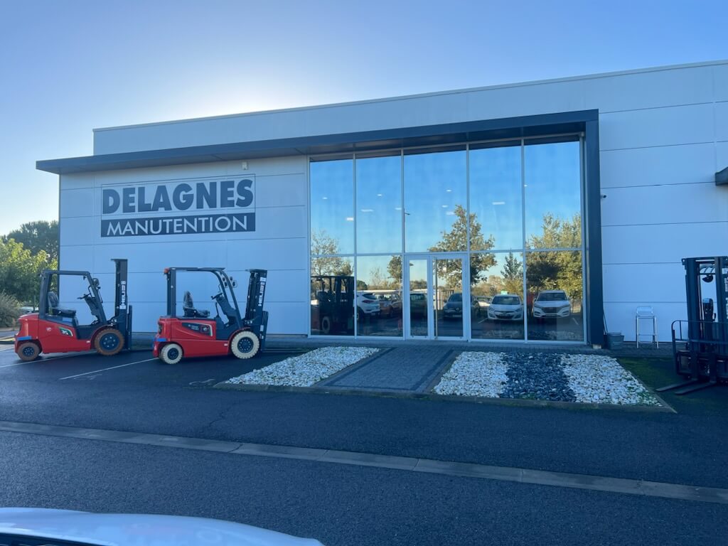 Devanture du magasin Delagnes Manutention